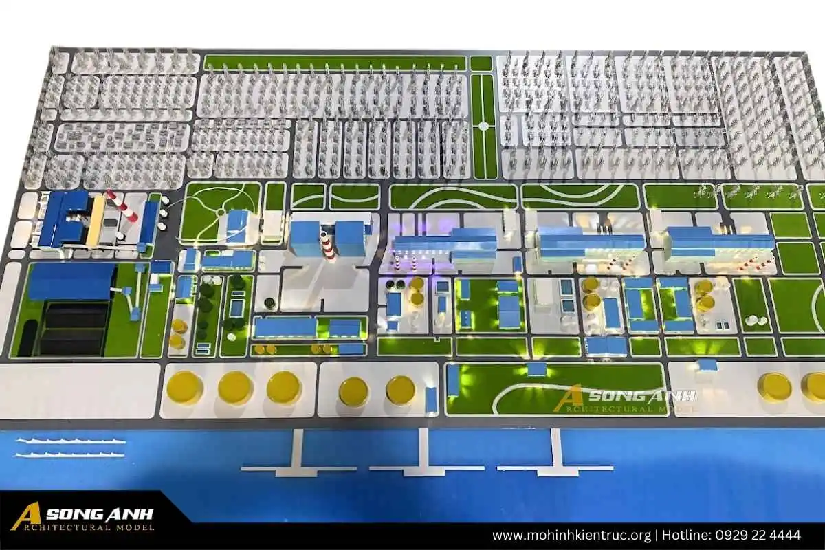 Hình ảnh thực tế mô hình nhà máy nhiệt điện tại Cần Thơ đã hoàn thiện, sẵn sàng cho sự kiện của HD Group Multimedia.